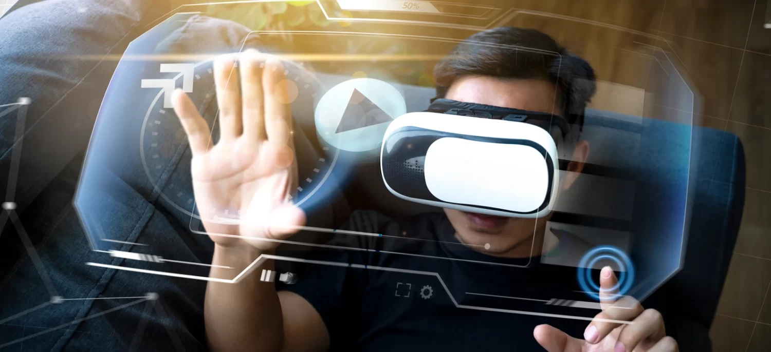 Virtual Reality and Augmented Reality